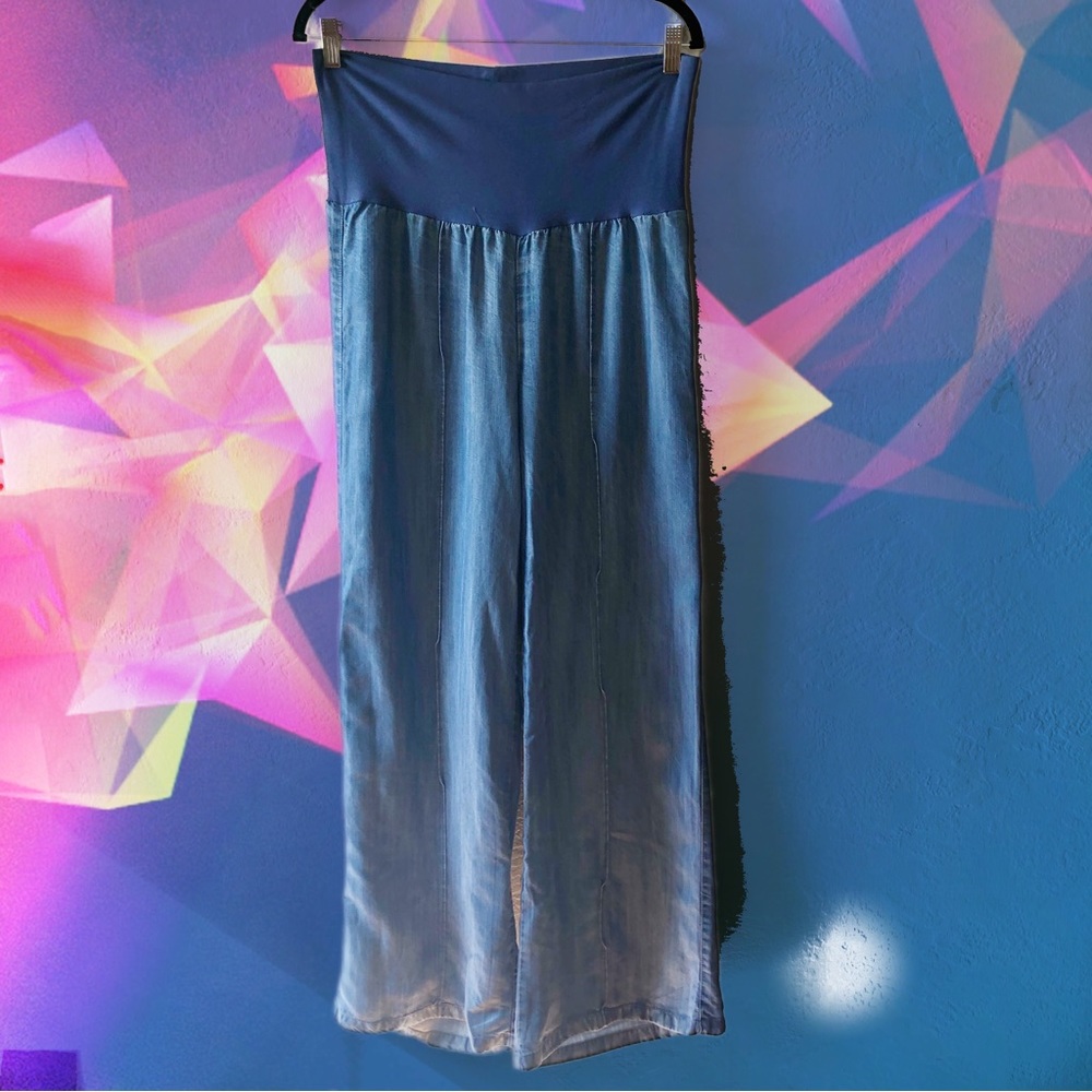 Fold-over waist, wide-leg jeans
